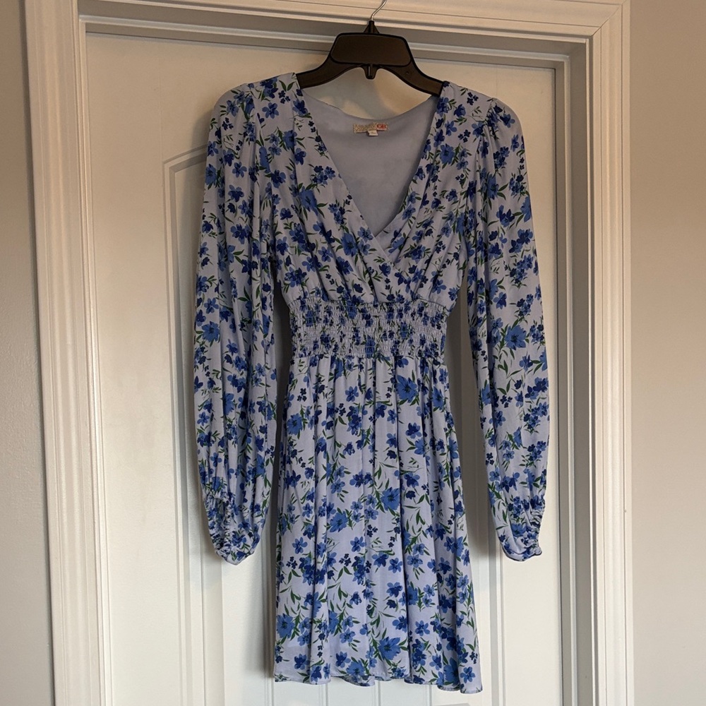 Gianni Bini Blue Floral Long Sleeve Dress